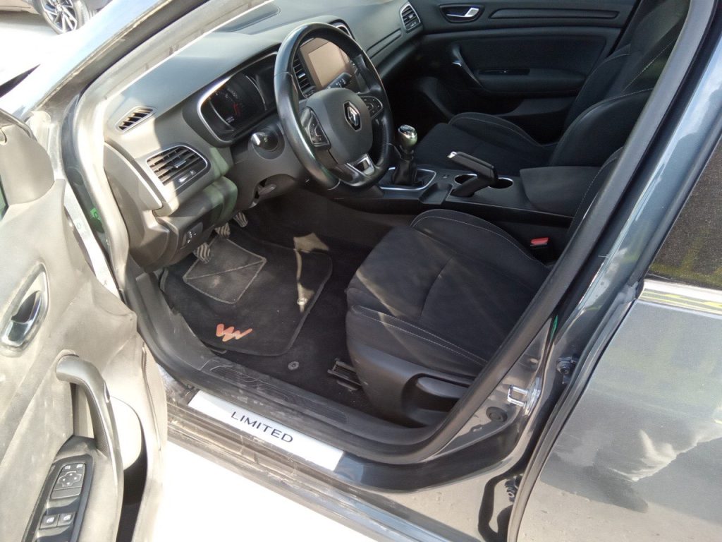 RENAULT · Mégane · GASOLINE · 2019 · 114.000 km