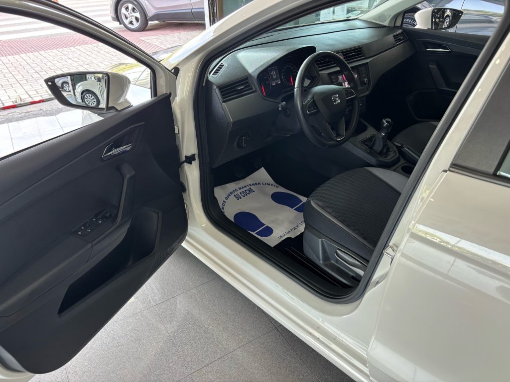 SEAT · Ibiza · GASOLINE · 2020 · 130.000 km