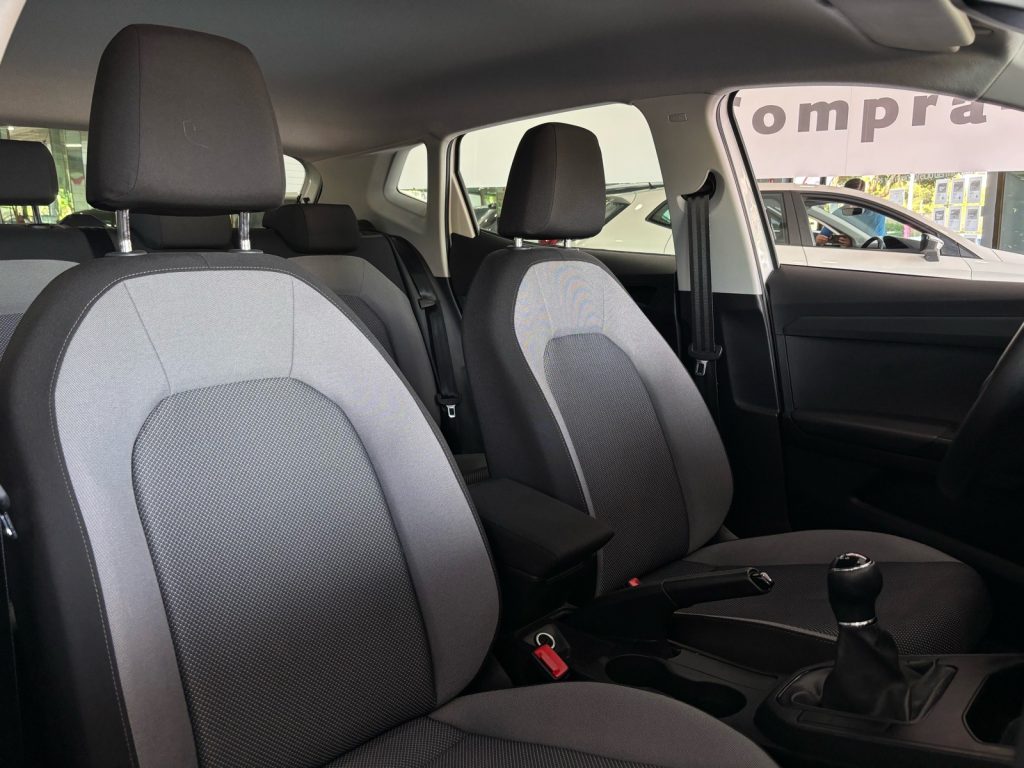 SEAT · Ibiza · GASOLINE · 2020 · 130.000 km