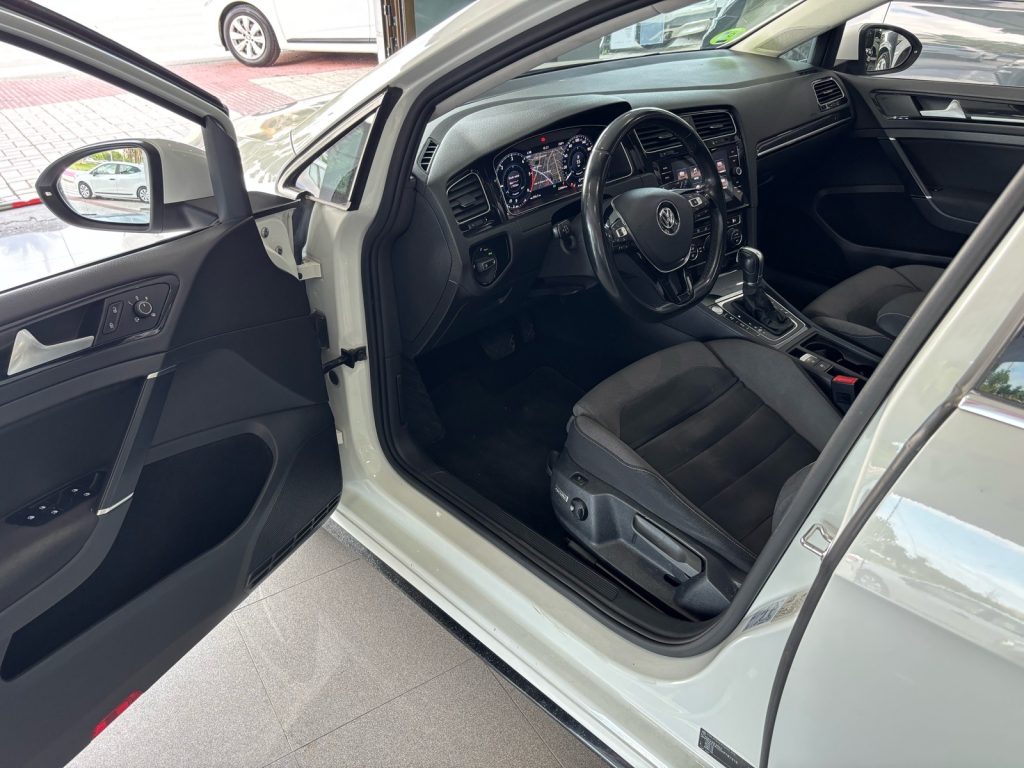 VOLKSWAGEN · Golf · DIESEL · 2017 · 235.000 km